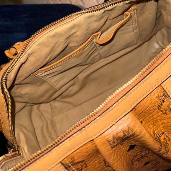 💎MCM Visetos Boston Bag Cognac with lock and key - Picture 13 of 14